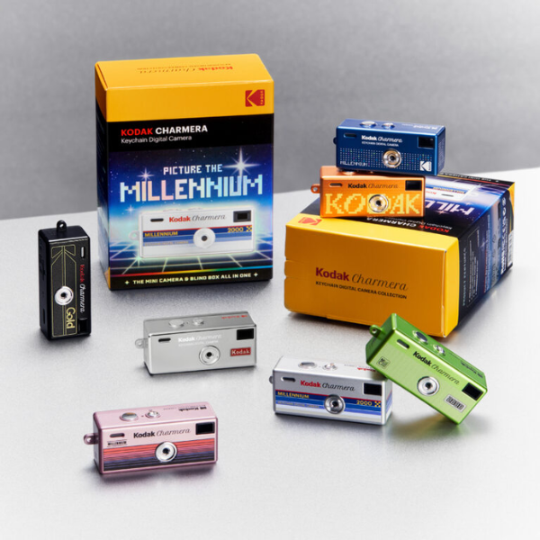 Kodak Charmera MILLENNIUM EDITION 柯達鑰匙扣迷你數碼相機盲盒系列 (千禧特別版) (隨機發貨)